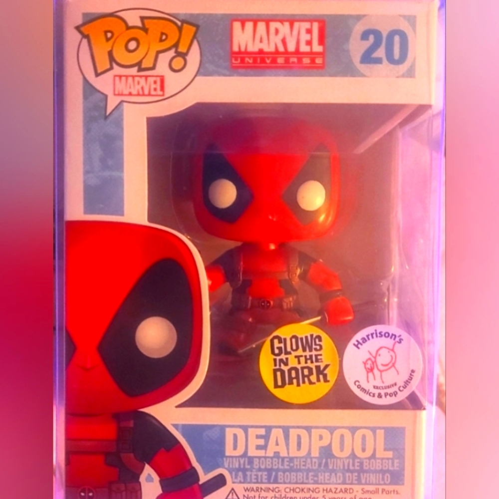 Exclusive Marvel Funko Pop Deadpool #20